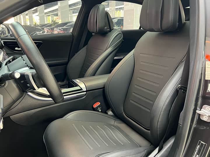 Фото 9 - Mercedes-Benz C-Class