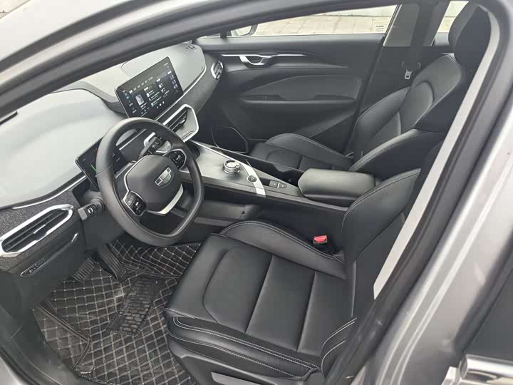 Фото 8 - Geely Geometry C