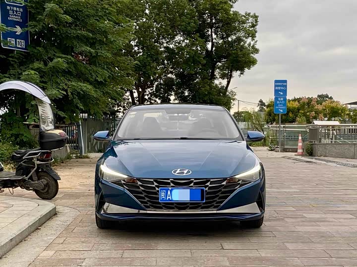 Фото 2 - Hyundai Elantra N line