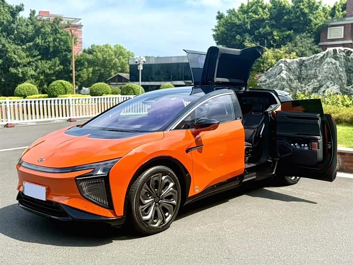 Фото 1 - HiPhi X