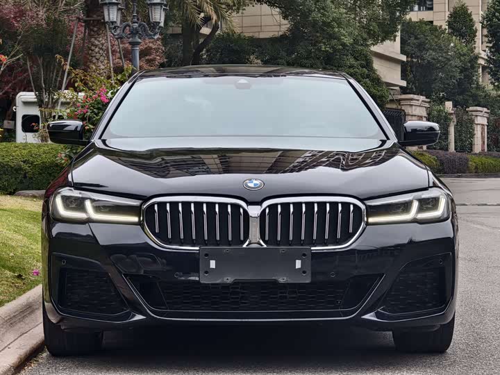Фото 2 - BMW 5 Series