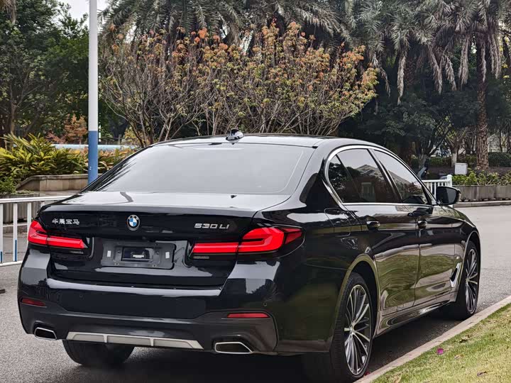 Фото 7 - BMW 5 Series