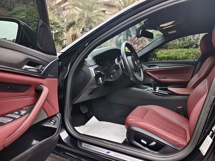 Фото 8 - BMW 5 Series