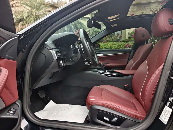 Фото 9 - BMW 5 Series