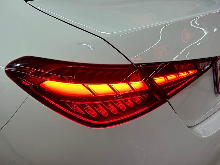 Фото 9 - Mercedes-Benz C-Class