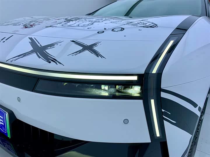 Фото 8 - XPeng P7