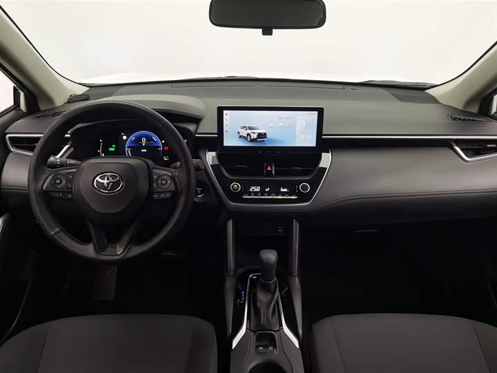 Фото 5 - Toyota Corolla Cross