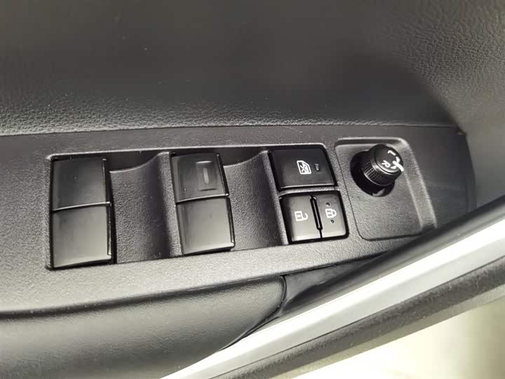 Фото 9 - Toyota Corolla Cross