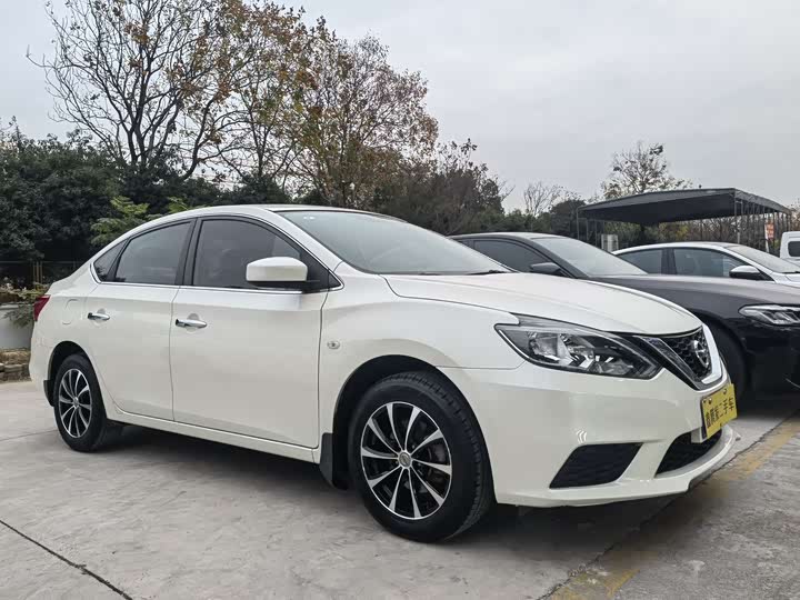Фото 3 - Nissan Sylphy