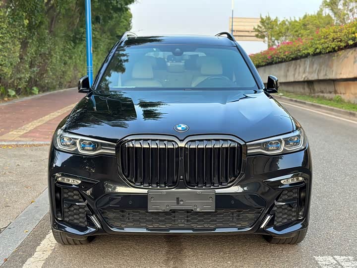 Фото 2 - BMW X7