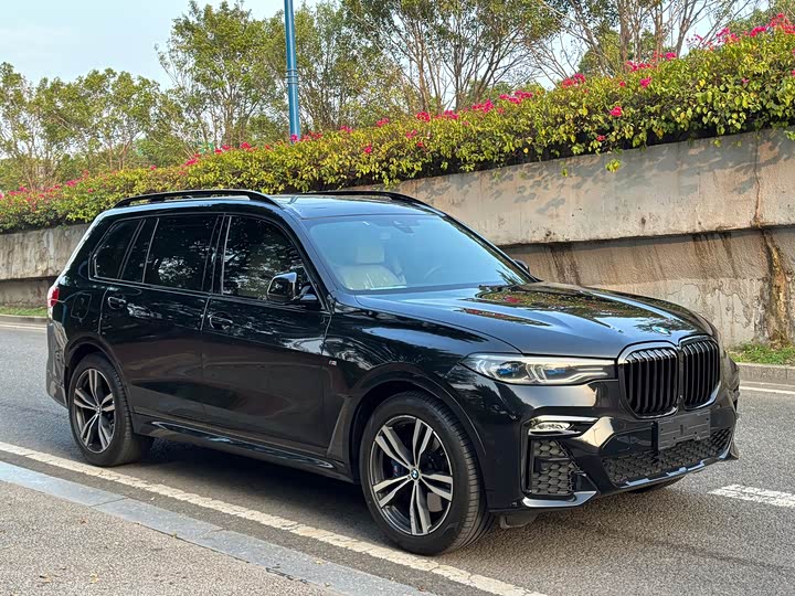 Фото 3 - BMW X7
