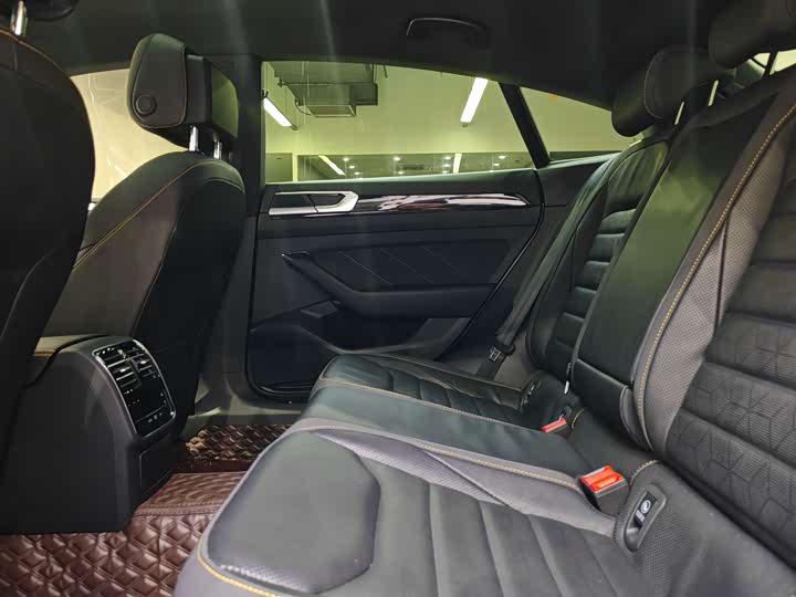 Фото 9 - Volkswagen CC