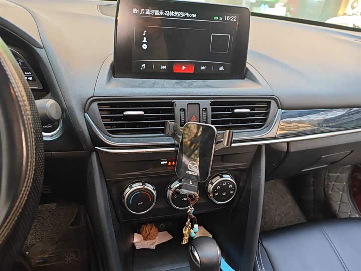 Фото 6 - Mazda CX-4