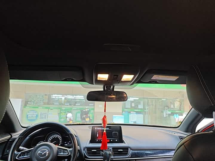 Фото 9 - Mazda CX-4