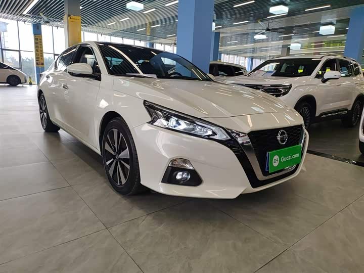 Фото 4 - Nissan Teana