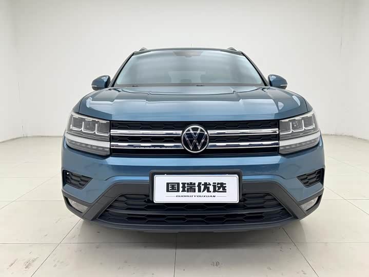 Фото 2 - Volkswagen Tharu