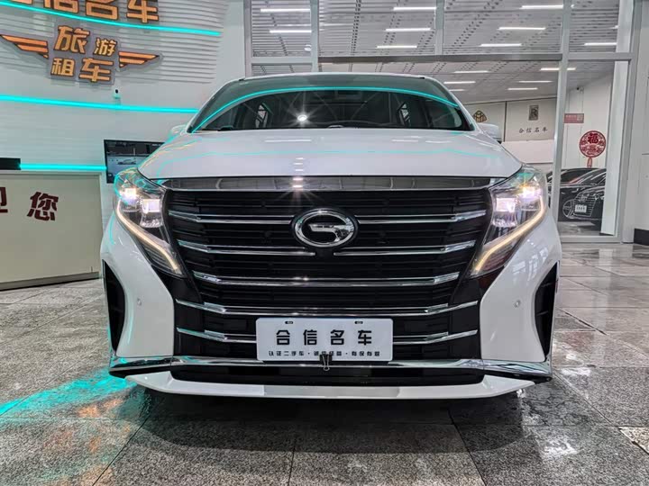 Фото 2 - GAC Trumpchi M8