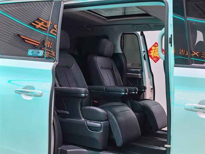 Фото 7 - GAC Trumpchi M8