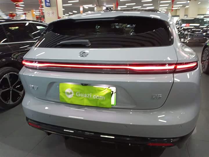 Фото 6 - Nio ET5T