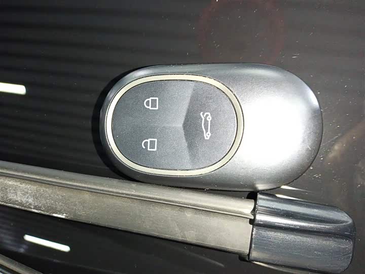 Фото 9 - Nio ET5T