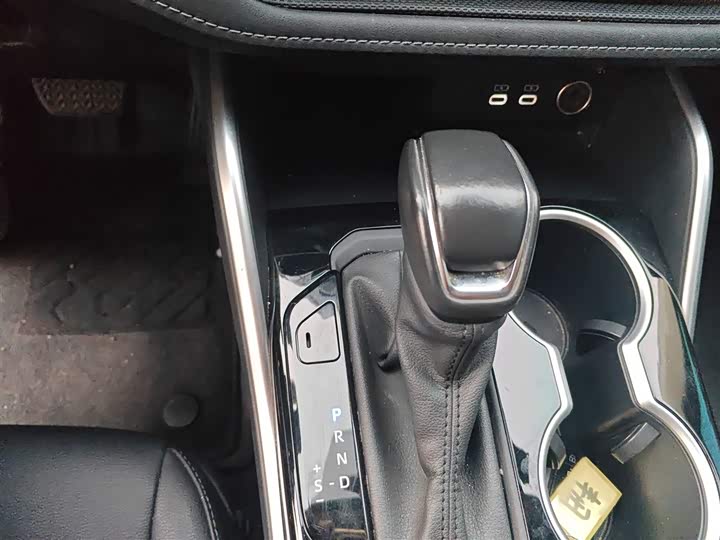 Фото 7 - Toyota Highlander