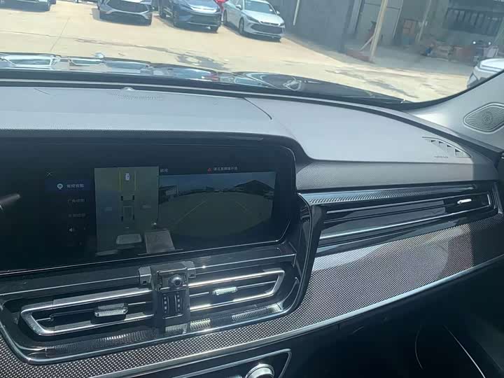 Фото 8 - Hongqi HS5