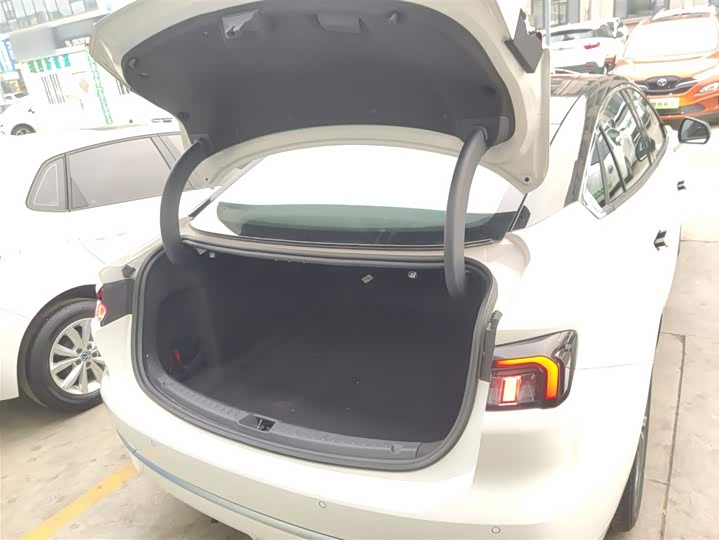 Фото 9 - Ford Mondeo