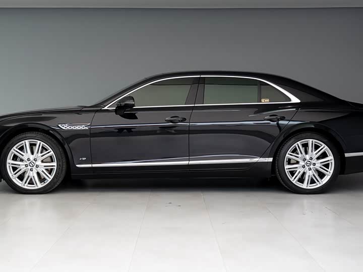 Фото 4 - Bentley Flying Spur