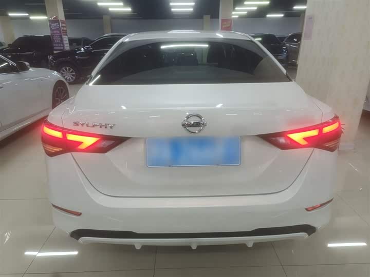 Фото 6 - Nissan Sylphy