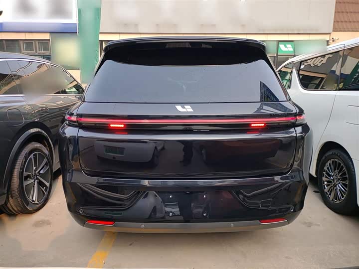 Фото 6 - LiXiang L8