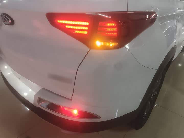 Фото 8 - Chery Tiggo 7