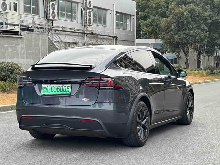 Фото 5 - Tesla Model X