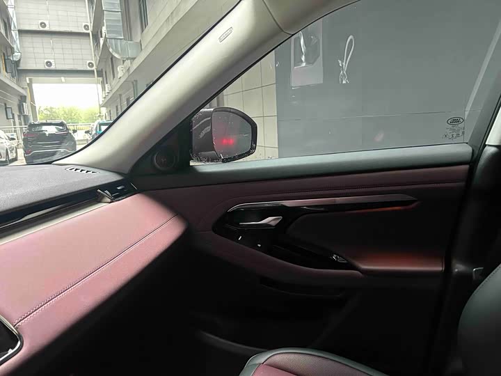 Фото 7 - Land Rover Range Rover Evoque L