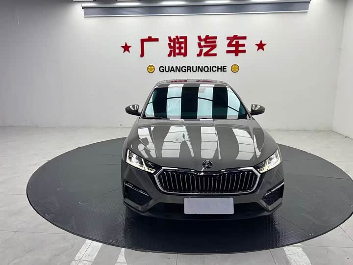 Фото 2 - Skoda Octavia Pro