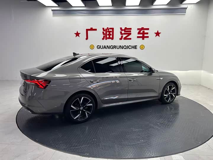 Фото 5 - Skoda Octavia Pro