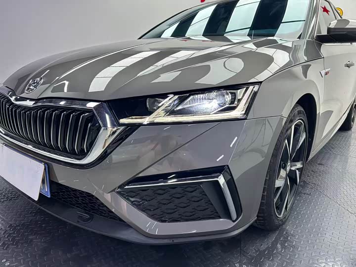 Фото 7 - Skoda Octavia Pro