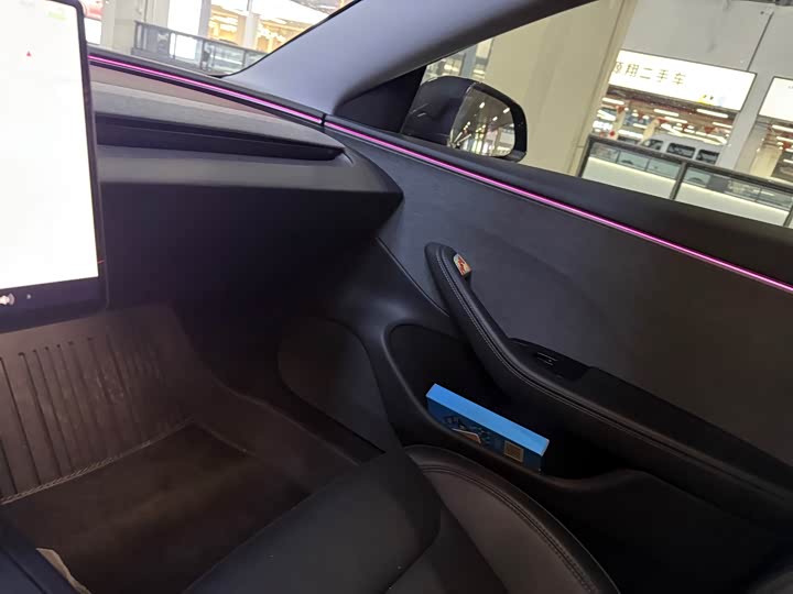 Фото 8 - Tesla Model 3