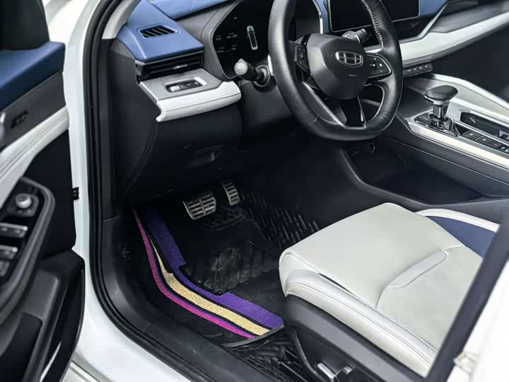 Фото 5 - Geely Preface