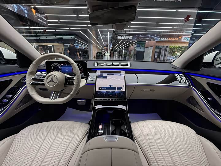 Фото 9 - Mercedes-Benz S-Class