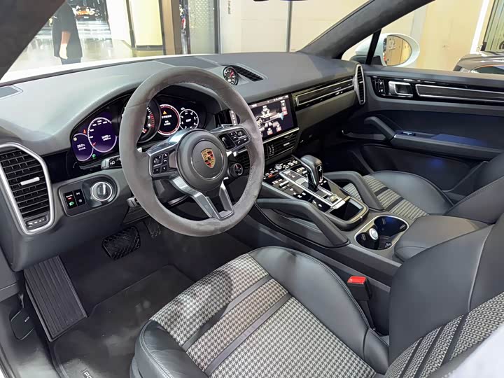 Фото 6 - Porsche Cayenne