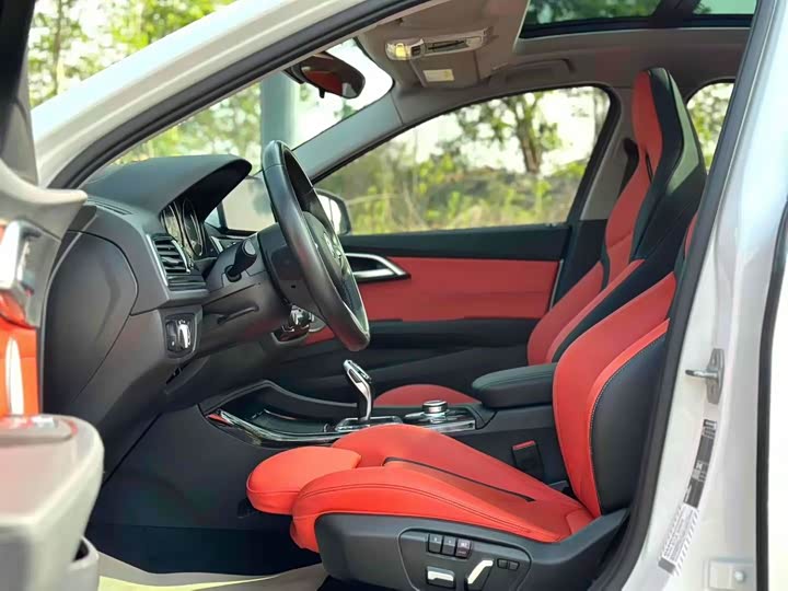 Фото 2 - BMW 1 Series