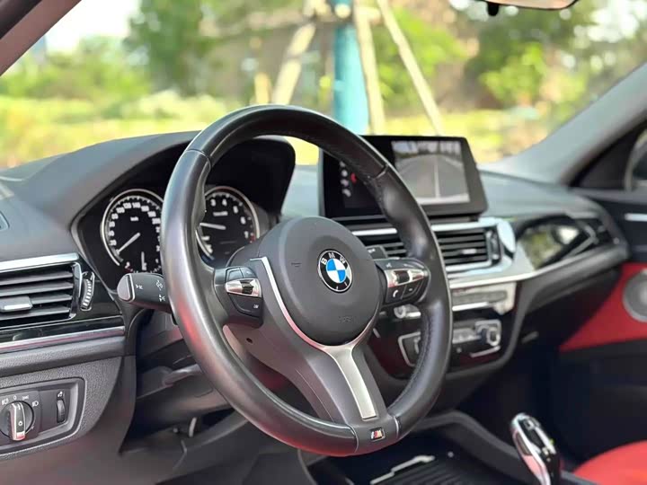 Фото 3 - BMW 1 Series