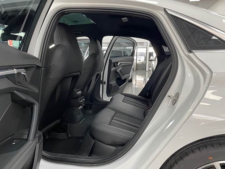 Фото 6 - Audi A3