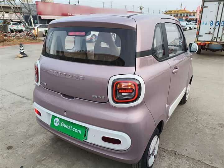 Фото 7 - Bestune Pony