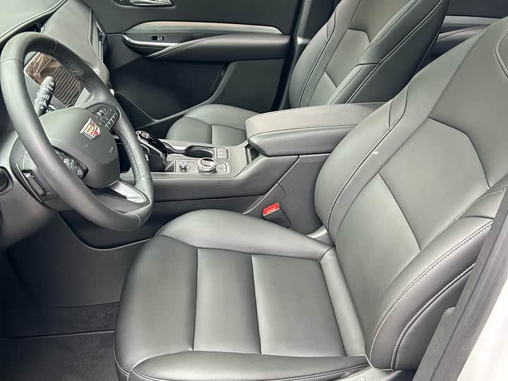 Фото 5 - Cadillac XT4