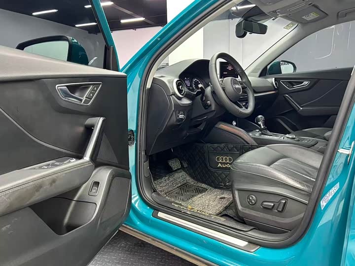 Фото 9 - Audi Q2L