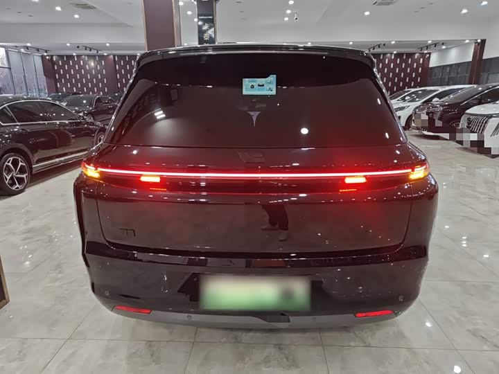 Фото 6 - LiXiang L8