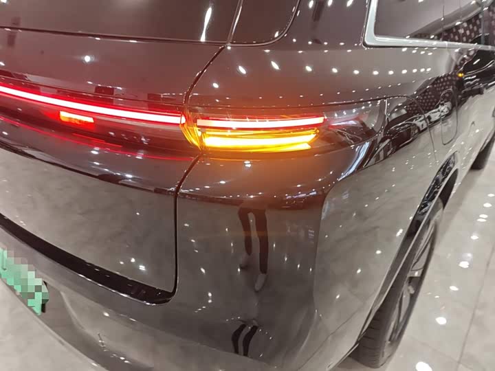 Фото 8 - LiXiang L8