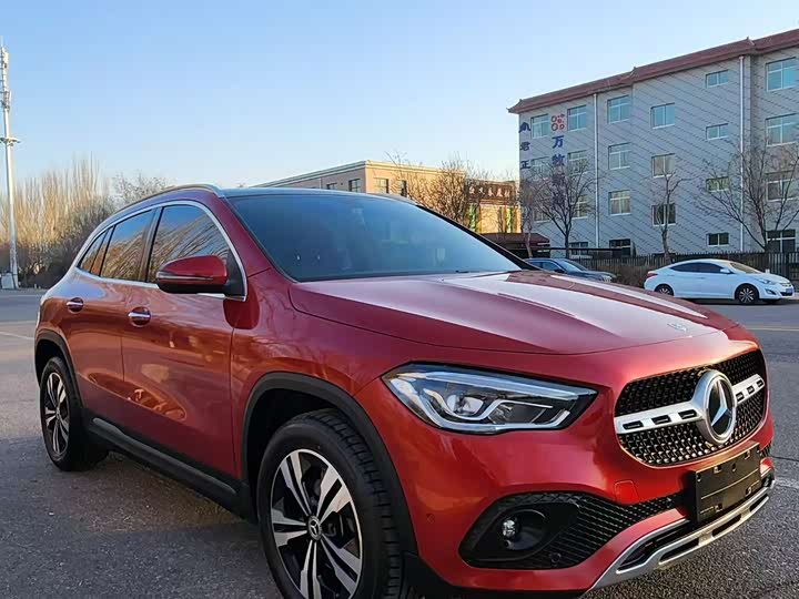 Фото 3 - Mercedes-Benz GLA-Class