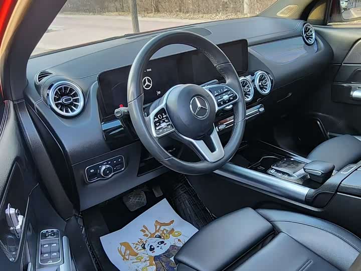 Фото 9 - Mercedes-Benz GLA-Class